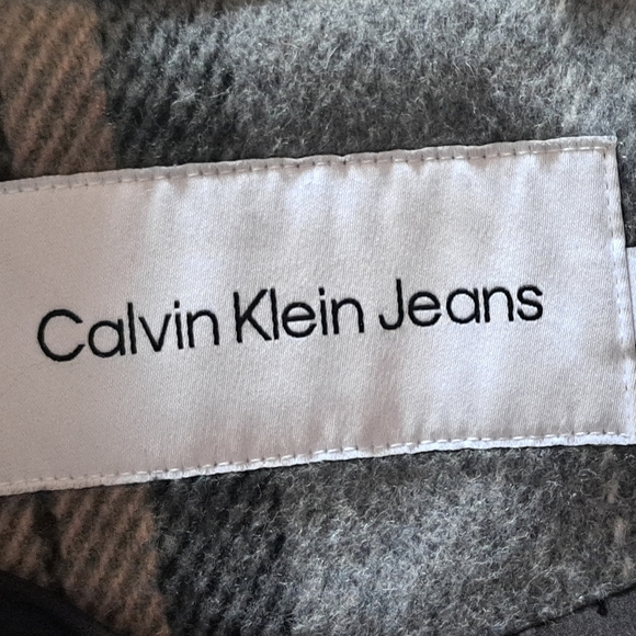 Cropped Shacket - Picture 6 of 7